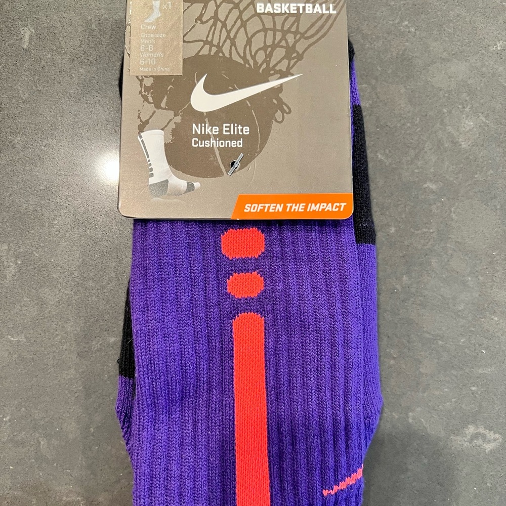 Nike Elite Cushioned Basketball Crew Athletic Socks